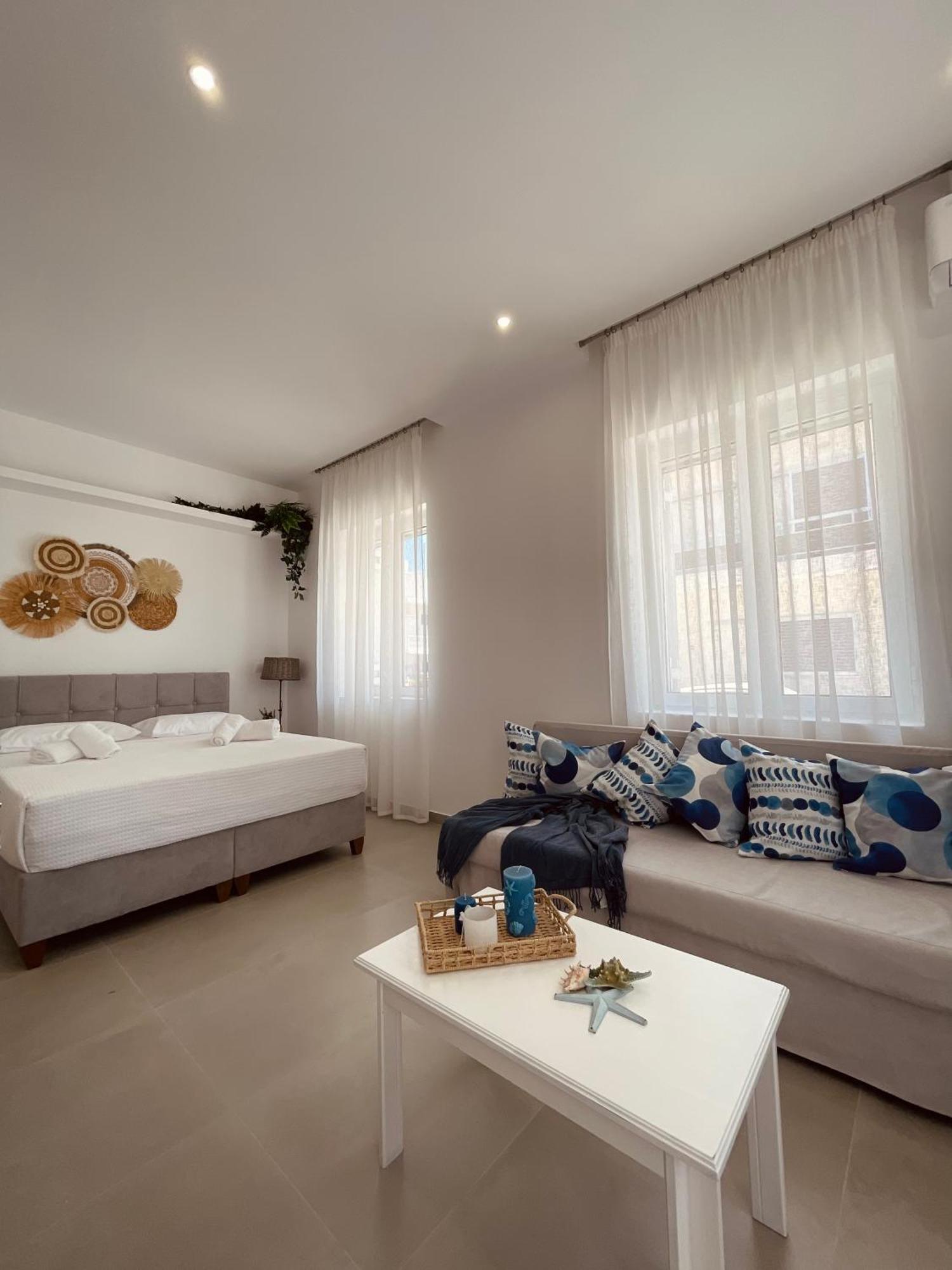 Kyma Luxury Suite Κιάτο Εξωτερικό φωτογραφία