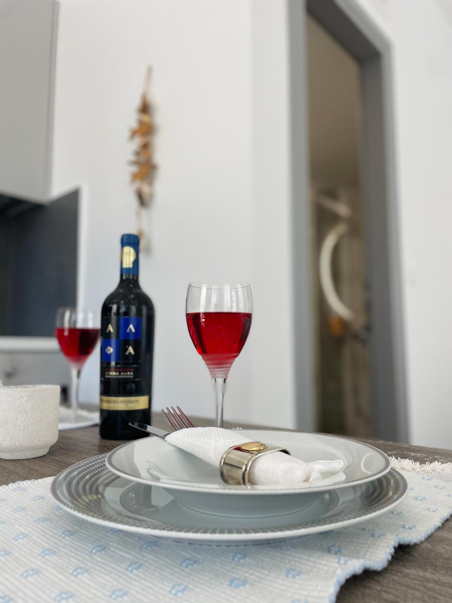 Kyma Luxury Suite Κιάτο Εξωτερικό φωτογραφία