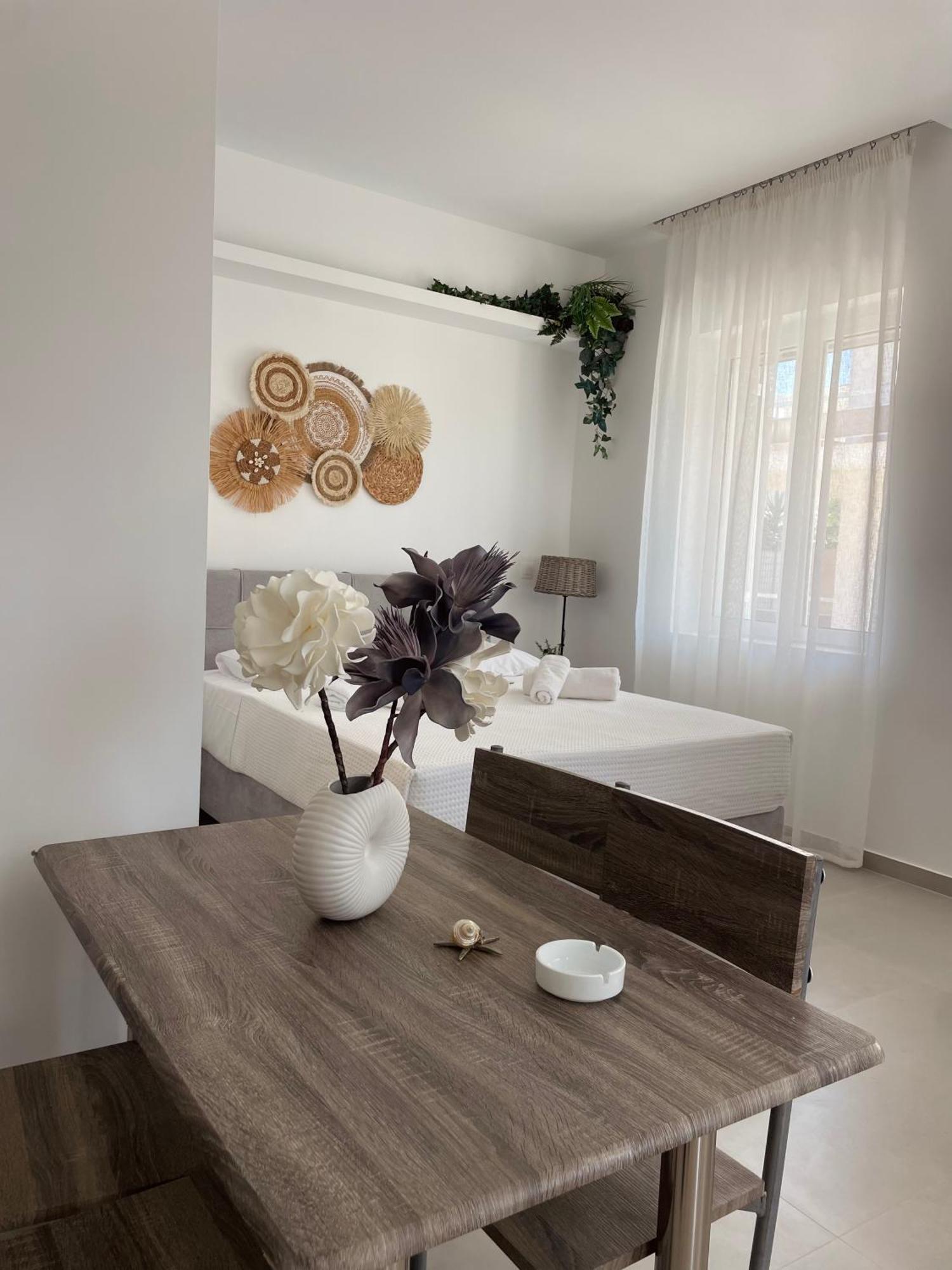 Kyma Luxury Suite Κιάτο Εξωτερικό φωτογραφία